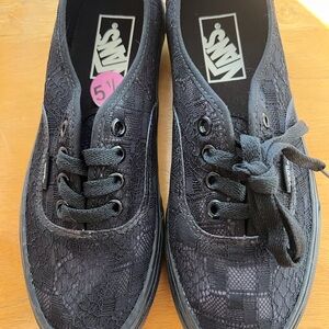 Vans Black Textured Lace Sneakers